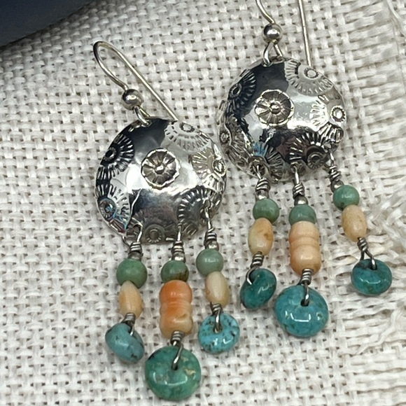 90's Handmade Sterling Silver Shell & Floral Dangle Earrings with Turquoise - Picture 9 of 15